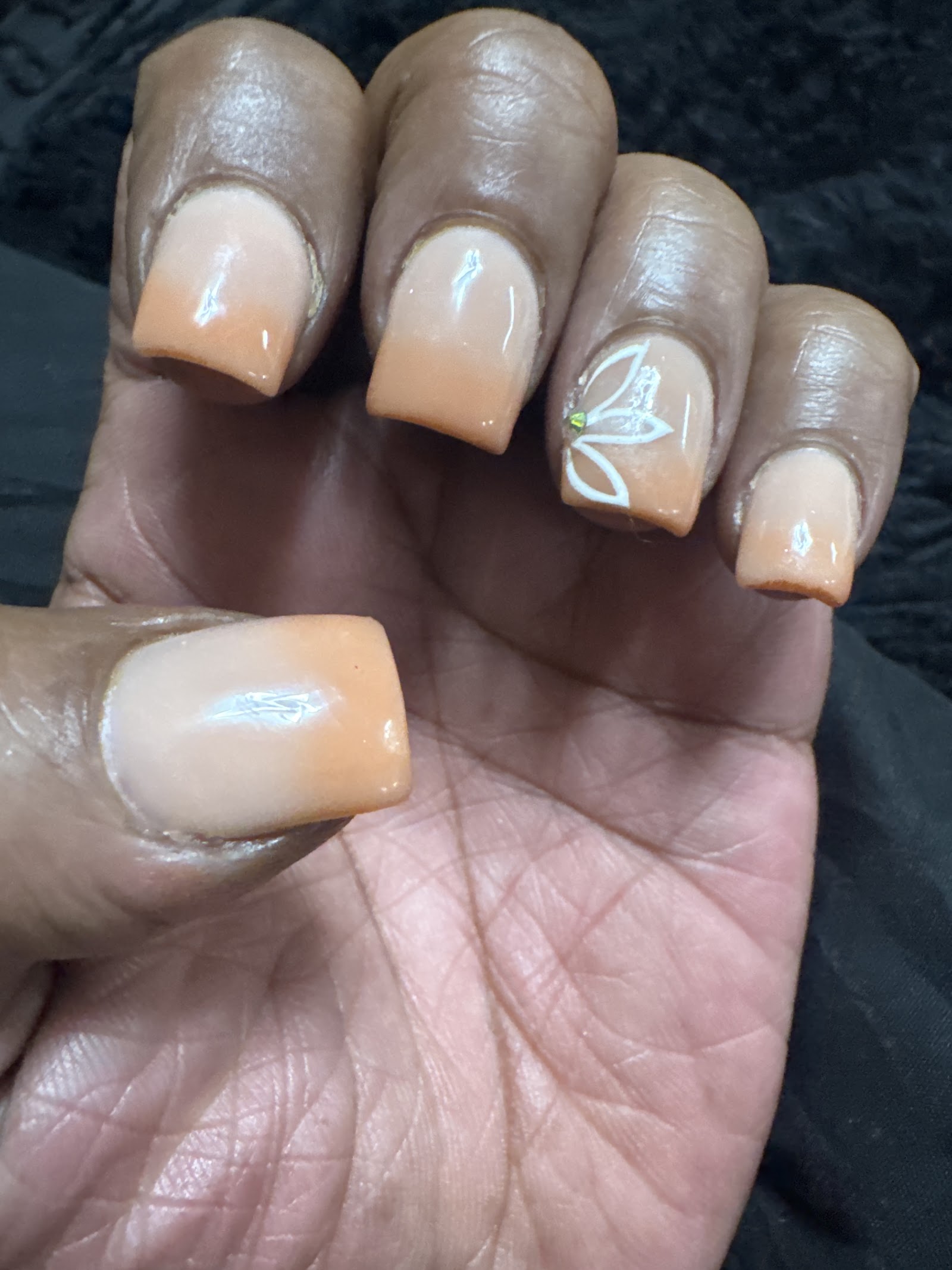 KN NAILS & SPA nail photo 1